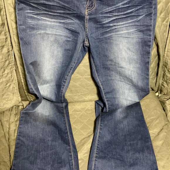 V.I.P. Boot Cut Jeans - Picture 5 of 5